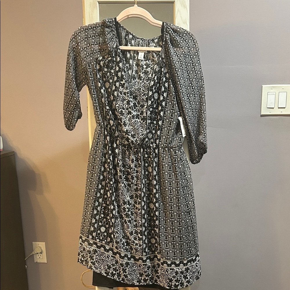 Old Navy Black and White Patterned Dress